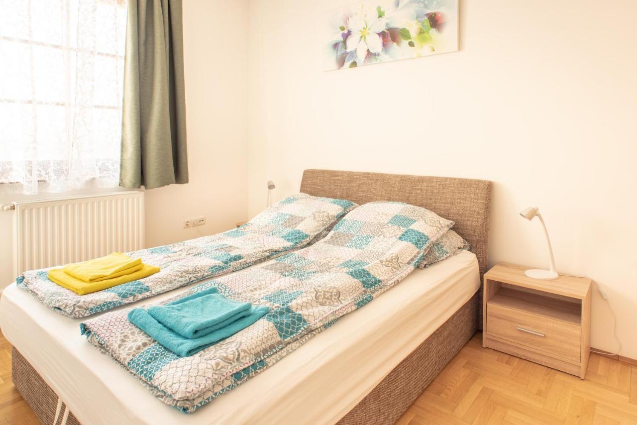 Modor Apartman Alsópáhok Esterno foto