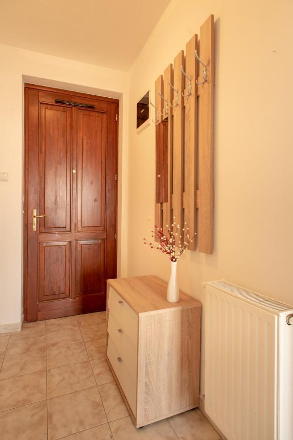 Modor Apartman Alsópáhok Esterno foto