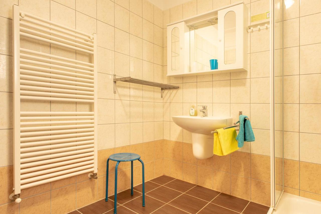 Modor Apartman Alsópáhok Esterno foto